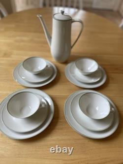 Service à café en porcelaine Hutschenreuther vintage milieu de siècle moderne crème/vert sauge