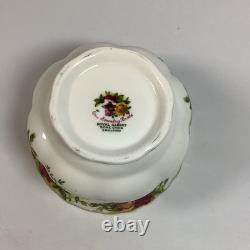 Service à café en porcelaine Royal Albert Old Country Roses de 15 pièces