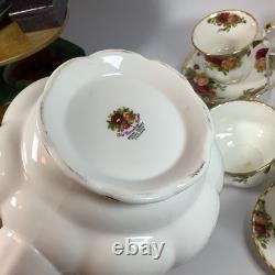 Service à café en porcelaine bone china Royal Albert Old Country Roses de 15 pièces