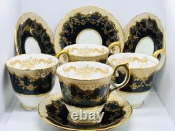 Service à café en porcelaine fine de Staffordshire Crown Vintage. Environ 1930.