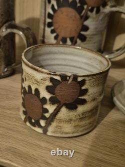 Service à café en poterie vintage Briglin Studio, rétro années 70, tournesol totem MCM