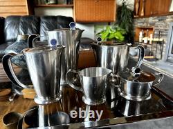 Service à café et à thé moderniste en acier inoxydable Gense de Suède des années 1960