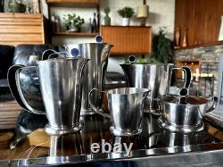 Service à café et à thé moderniste en acier inoxydable Gense de Suède des années 1960