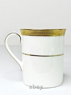 Service à café et thé Demitasse Royal Doulton ROYAL GOLD, 8 tasses anciennes H4980 NEUVES avec étiquettes.