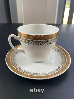 Service à café et thé en porcelaine de Wloclawek des années 1960 en blanc et or