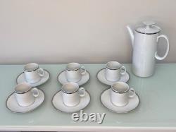 Service à café médaillon vintage Thomas Allemagne en porcelaine blanche avec argent épais Service à café médaillon vintage Thomas Allemagne en porcelaine blanche avec argent épais