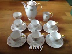 Service à café peint à la main de 15 pièces Grafton (A. B. Jones) comprenant une cafetière