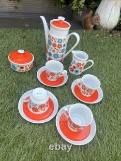 Service à café / thé en porcelaine vintage fabuleux de style moderniste du milieu du siècle, motif Flower Power