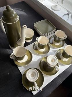 Service à café vintage Carlton Ware des années 1960, vert olive mat et blanc