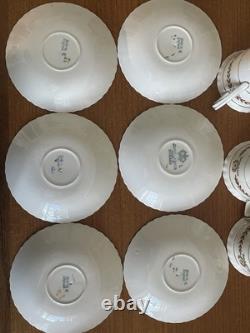 Service à café vintage Johnson Bros Old English 16 pièces bordeaux et or Angleterre Exc