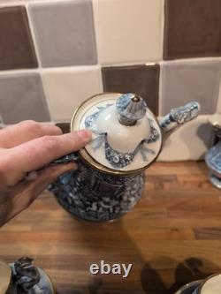 Service à café vintage R. Capodimonte Mas chérubin/dragon bleu et blanc avec bordure dorée