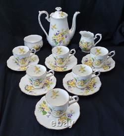 Service à café vintage Royal Albert Primrose et Violettes pour six personnes, 18 pièces