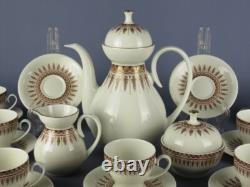 Service à café vintage X10 en porcelaine Bavaria bord feuilles et or XXe siècle