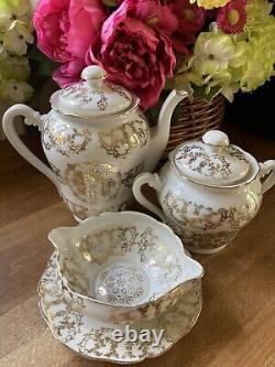 Service à café vintage en Limoges blanc et or des années 1920, 10 services plus des extras