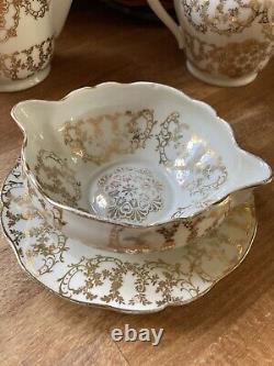 Service à café vintage en Limoges blanc et or des années 1920, 10 services plus des extras