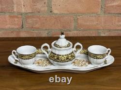 Service à café vintage en porcelaine 4 pièces pour deux, sucrier, tasses et plateau de service doré