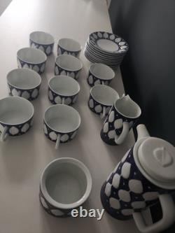 Service à café vintage en porcelaine Sargadelos de 23 pièces fabriqué en Espagne. (Norfolk)