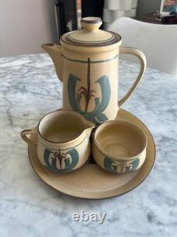 Service à café vintage en poterie Honiton Devon marron avec pot à lait, sucrier, mugs et sous-tasses