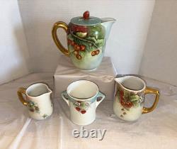 Service à café vintage suisse Langenthal en porcelaine, avec cafetière et décor de cerises peint à la main, 4 pièces