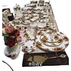 Service à dîner et à thé Royal Albert Old Country Roses en porcelaine fine vintage, 62 pièces