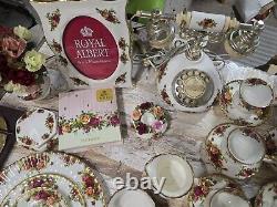 Service à dîner et à thé Royal Albert Old Country Roses en porcelaine fine vintage, 62 pièces