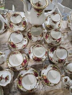 Service à dîner et à thé Royal Albert Old Country Roses en porcelaine fine vintage, 62 pièces