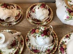 Service à thé Royal Albert 'Old Country Roses' pour 6 personnes