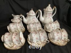 Service à thé Royal Albert Victoriana Rose 28 pièces, grande théière, cafetière, 12 duos