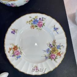 Service à thé Royal Worcester Roanoke de 23 pièces pour 6 personnes, comprenant une théière, un pot à lait et un sucrier
