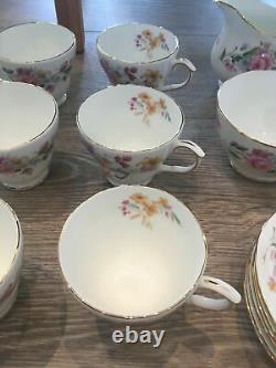 Service à thé en porcelaine fine 'Duchess Memories' de 21 pièces (6 couverts)