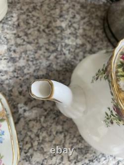 Service à thé en porcelaine fine vintage