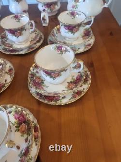 Service à thé et à café Vintage Royal Albert Old Country Roses (absolument charmant)
