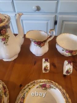 Service à thé et à café Vintage Royal Albert Old Country Roses (absolument charmant)
