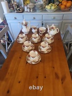 Service à thé et à café Vintage Royal Albert Old Country Roses (absolument charmant)