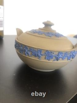 Service à thé et à café Wedgwood Drabware Jasperware de quatre pièces - Vintage rare