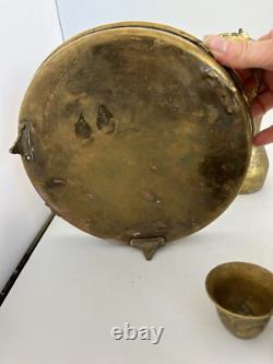 Service à thé et à café vintage en laiton saoudien de 7 pièces - Vintage nécessite un polissage