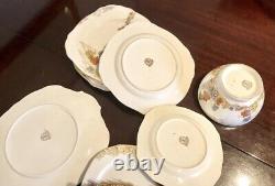 Service à thé et assiettes en porcelaine Royal Stafford Bone China (27 pièces)