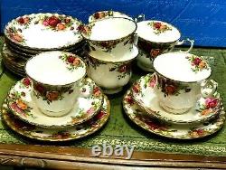 Service à thé vintage Royal Albert Old Country Roses de 18 pièces