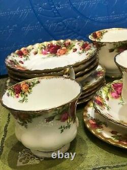 Service à thé vintage Royal Albert Old Country Roses de 18 pièces