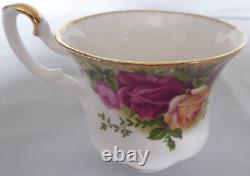 Service de 6 tasses à café et soucoupes Vintage Royal Albert Old Country Roses 1962