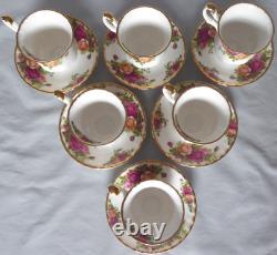 Service de 6 tasses à café et soucoupes Vintage Royal Albert Old Country Roses 1962