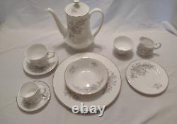 Service de dîner Vintage Mayfair en porcelaine fine de Staffordshire, Angleterre, pour 6 personnes