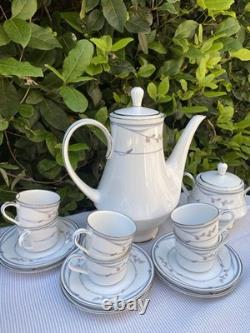Service de table et à café vintage en porcelaine Noritake Chelsea Morn 3686, 28 pièces