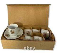 Tasse à café vintage 1960 et soucoupe à thé fleurs bordure dorée fabriquées en Chine