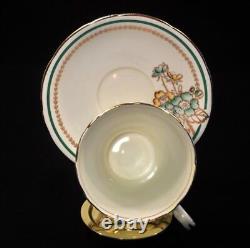 Tasse et soucoupe Aynsley peintes à la main, motif floral de corset crème avec bordure dorée et verte 1934-1939