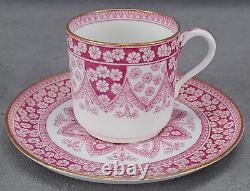Tasse et soucoupe Demitasse en porcelaine florale rose et dorée de Copeland Primrose, vers 1881