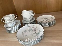 Tasses et soucoupes à thé et café en porcelaine fine de Noritake, style japonais vintage, ensemble Lorene