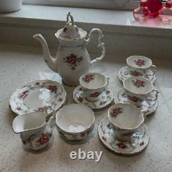 Théière en porcelaine bone china Royal Albert Vintage Tranquility, tasses, soucoupes, sucre et lait