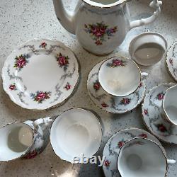 Théière en porcelaine bone china Royal Albert Vintage Tranquility, tasses, soucoupes, sucre et lait