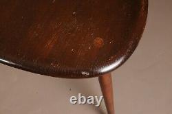 Un Ercol Pebble Nest Table À Partir D'un Ensemble De Tables, Table Basse Vintage 44 X 65cm